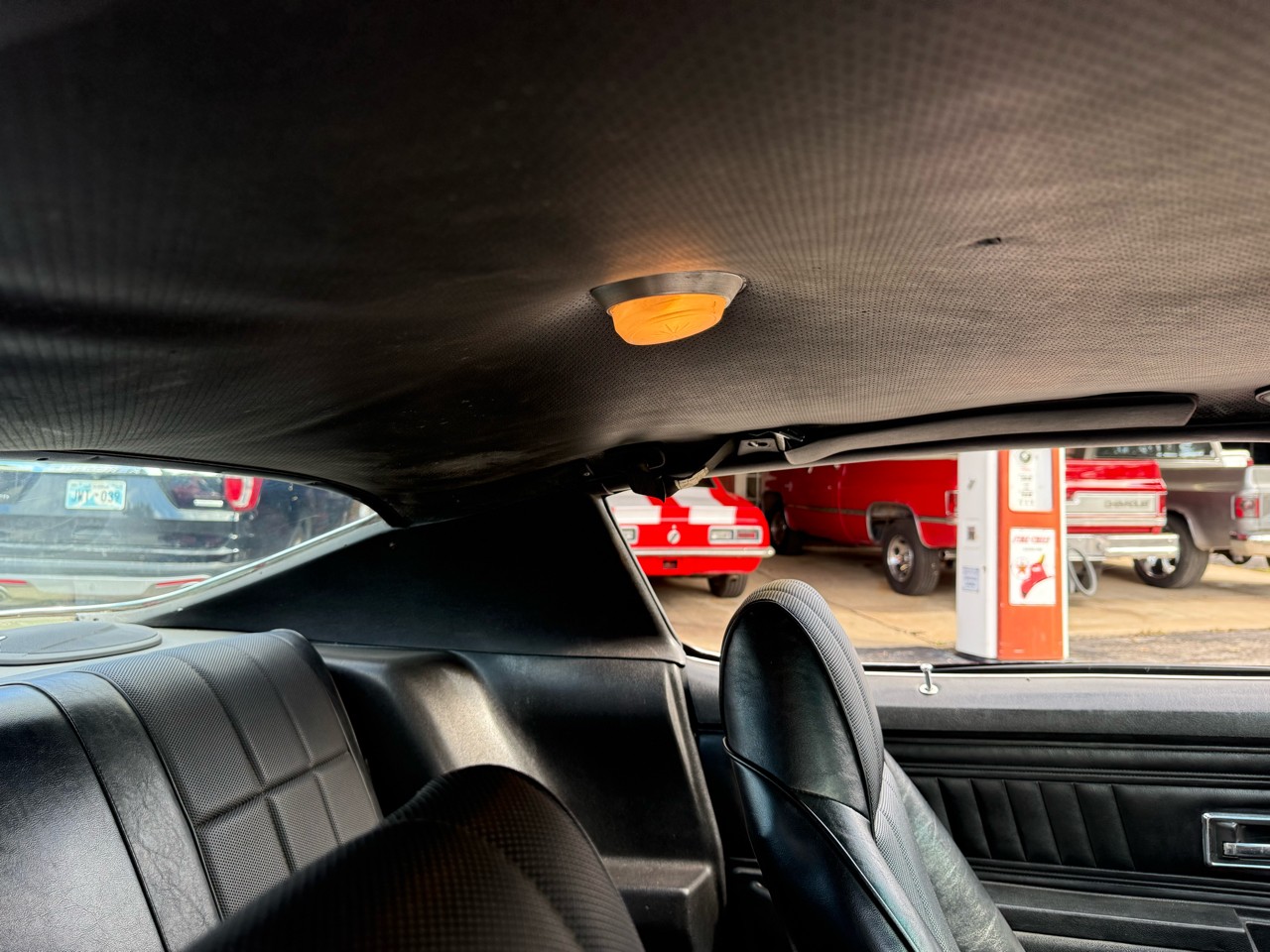 Chevrolet-Camaro-1973-American-Muscle-Car-30