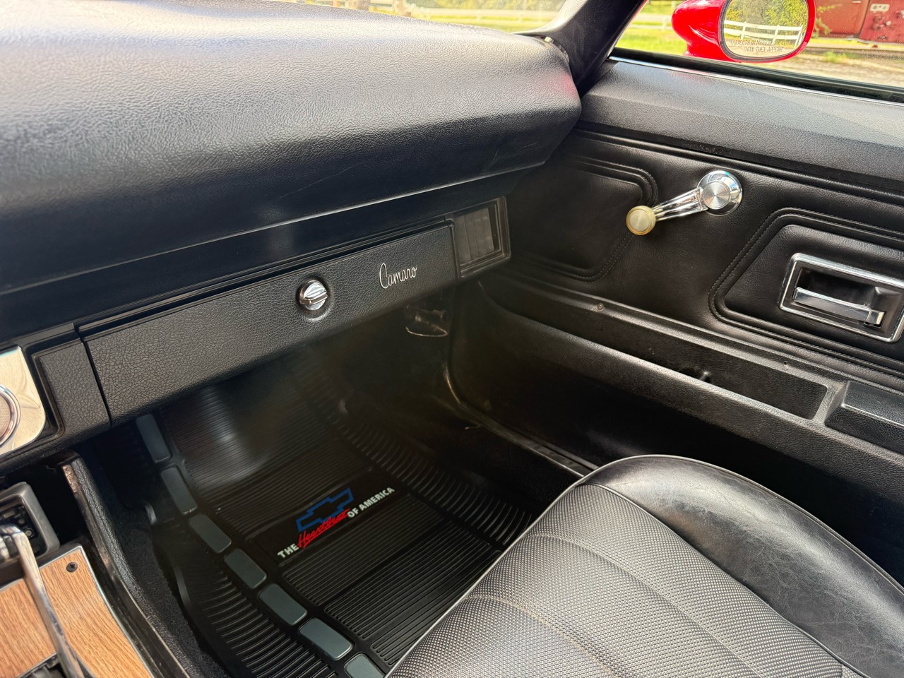 Chevrolet-Camaro-1973-American-Muscle-Car-35