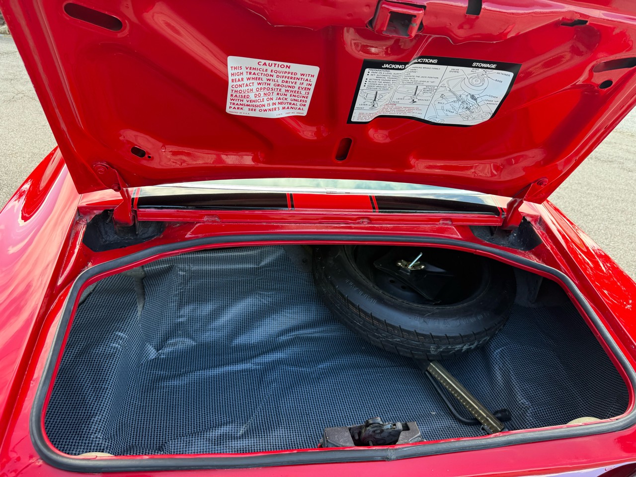 Chevrolet-Camaro-1973-American-Muscle-Car-8