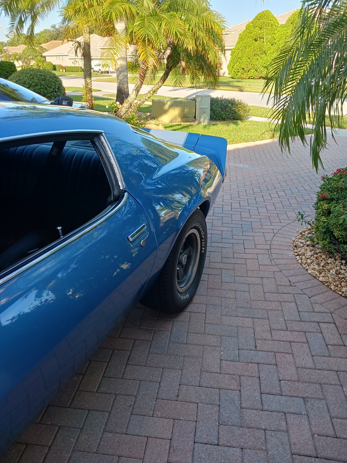 Chevrolet-Camaro-1973-Coupe-15