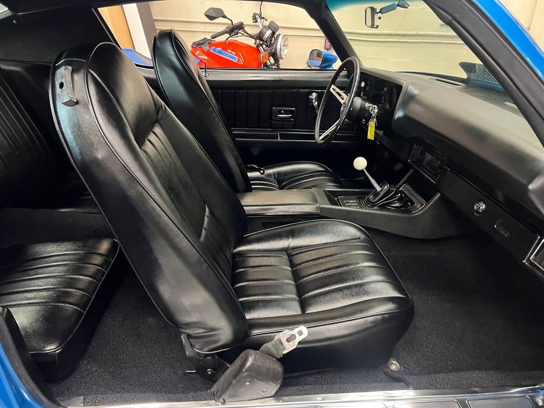 Chevrolet-Camaro-1973-Coupe-17