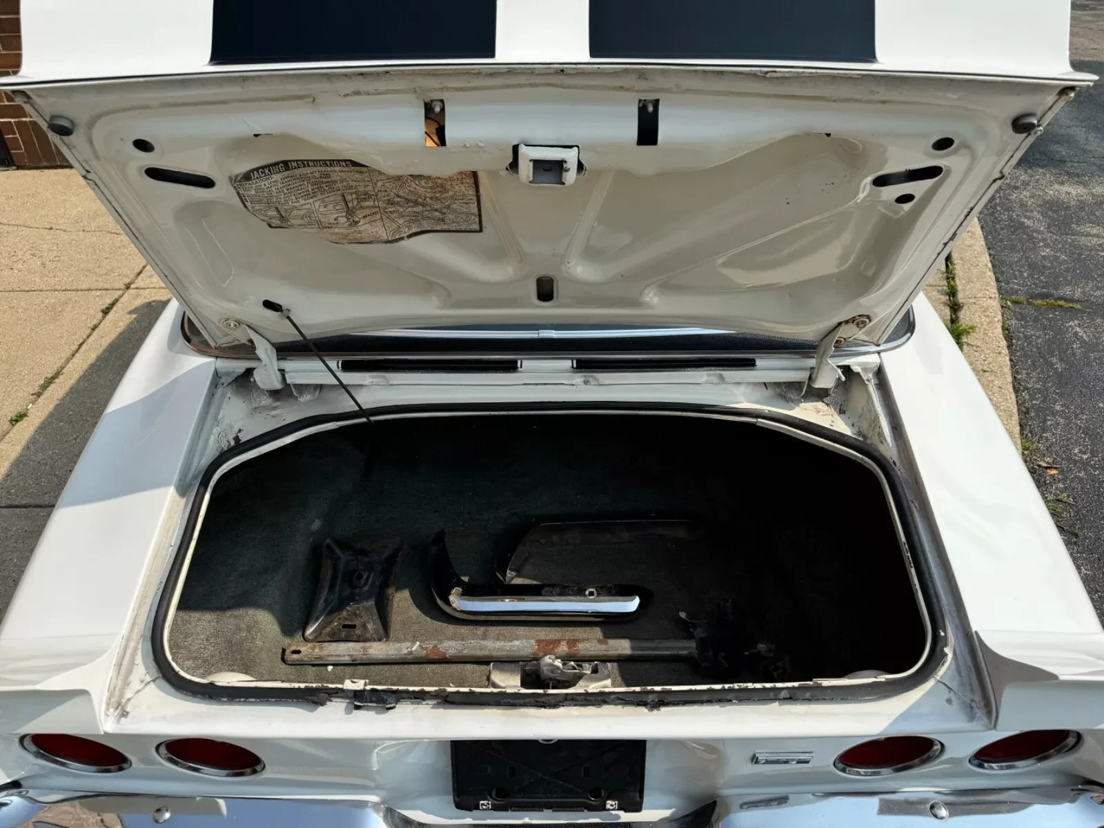 Chevrolet-Camaro-1973-Coupe-24