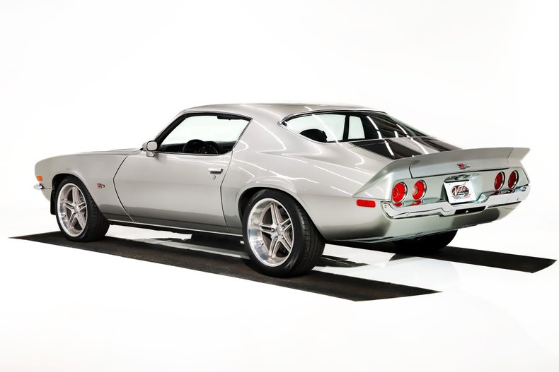 Chevrolet-Camaro-1973-Pewter-Black-12