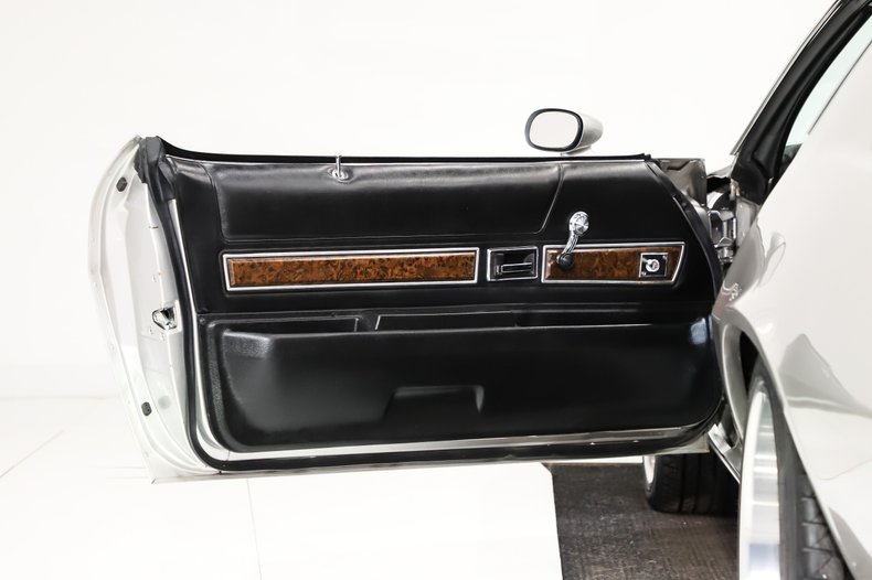 Chevrolet-Camaro-1973-Pewter-Black-13