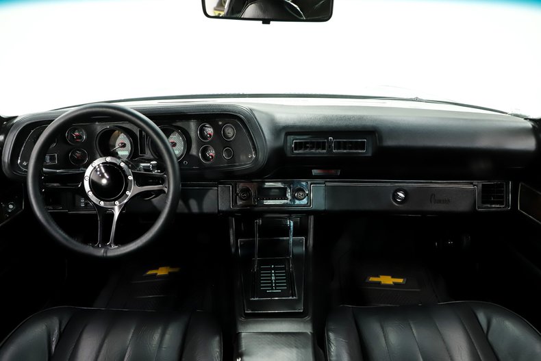 Chevrolet-Camaro-1973-Pewter-Black-24