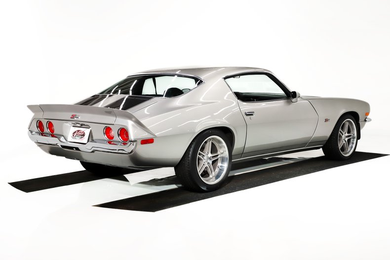 Chevrolet-Camaro-1973-Pewter-Black-27