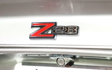 Chevrolet-Camaro-1973-Pewter-Black-42