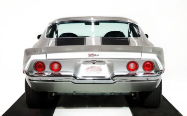 Chevrolet-Camaro-1973-Pewter-Black-43