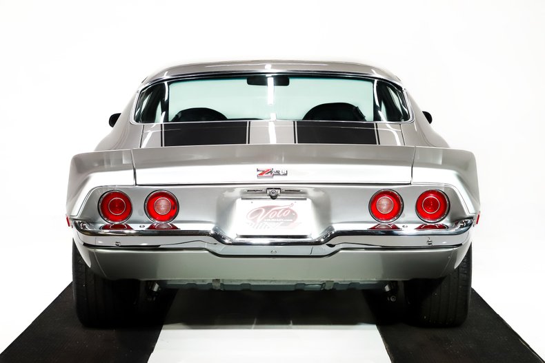 Chevrolet-Camaro-1973-Pewter-Black-43