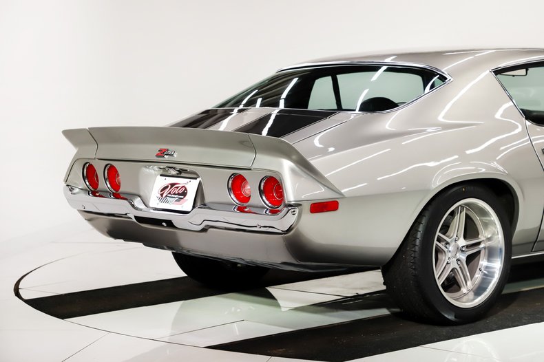 Chevrolet-Camaro-1973-Pewter-Black-47