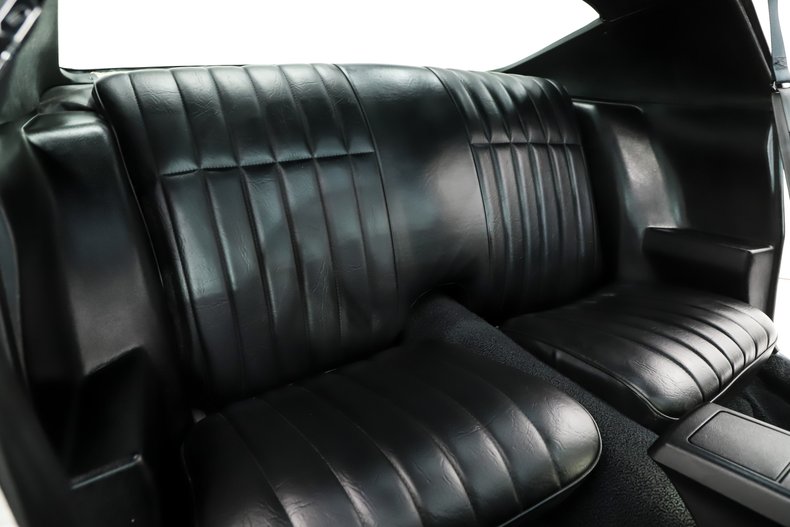 Chevrolet-Camaro-1973-Pewter-Black-49