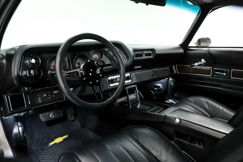 Chevrolet-Camaro-1973-Pewter-Black-8