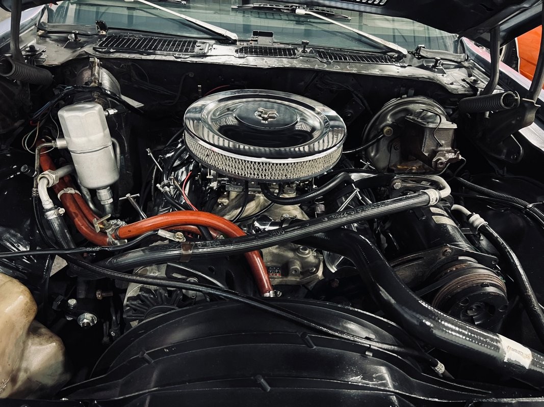 Chevrolet-Camaro-1976-Coupe-11