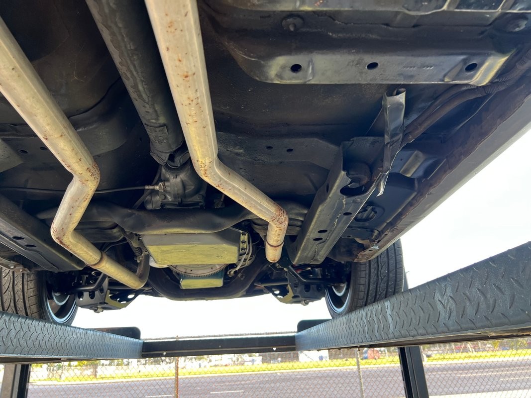 Chevrolet-Camaro-1976-Coupe-33