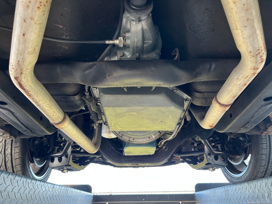 Chevrolet-Camaro-1976-Coupe-34