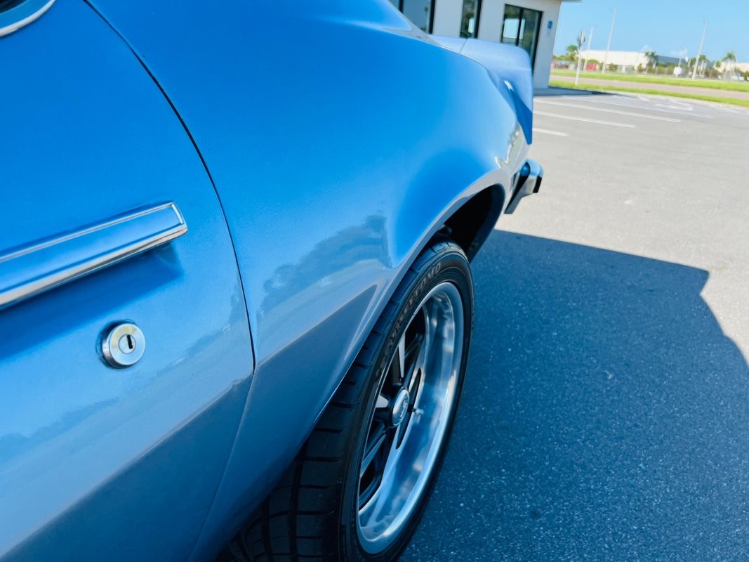 Chevrolet-Camaro-1976-Coupe-38