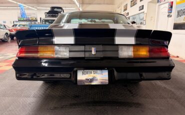 Chevrolet-Camaro-1978-14