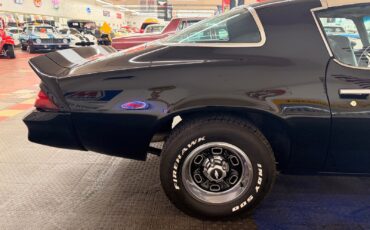 Chevrolet-Camaro-1978-25