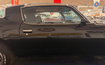 Chevrolet-Camaro-1978-26