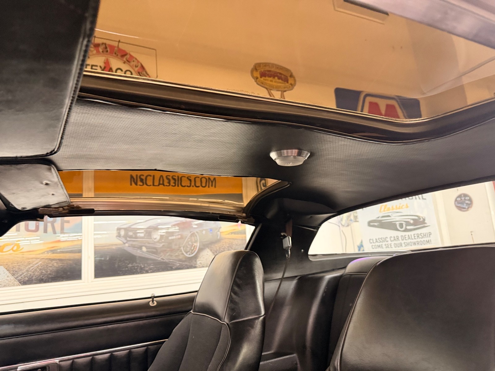 Chevrolet-Camaro-1978-34