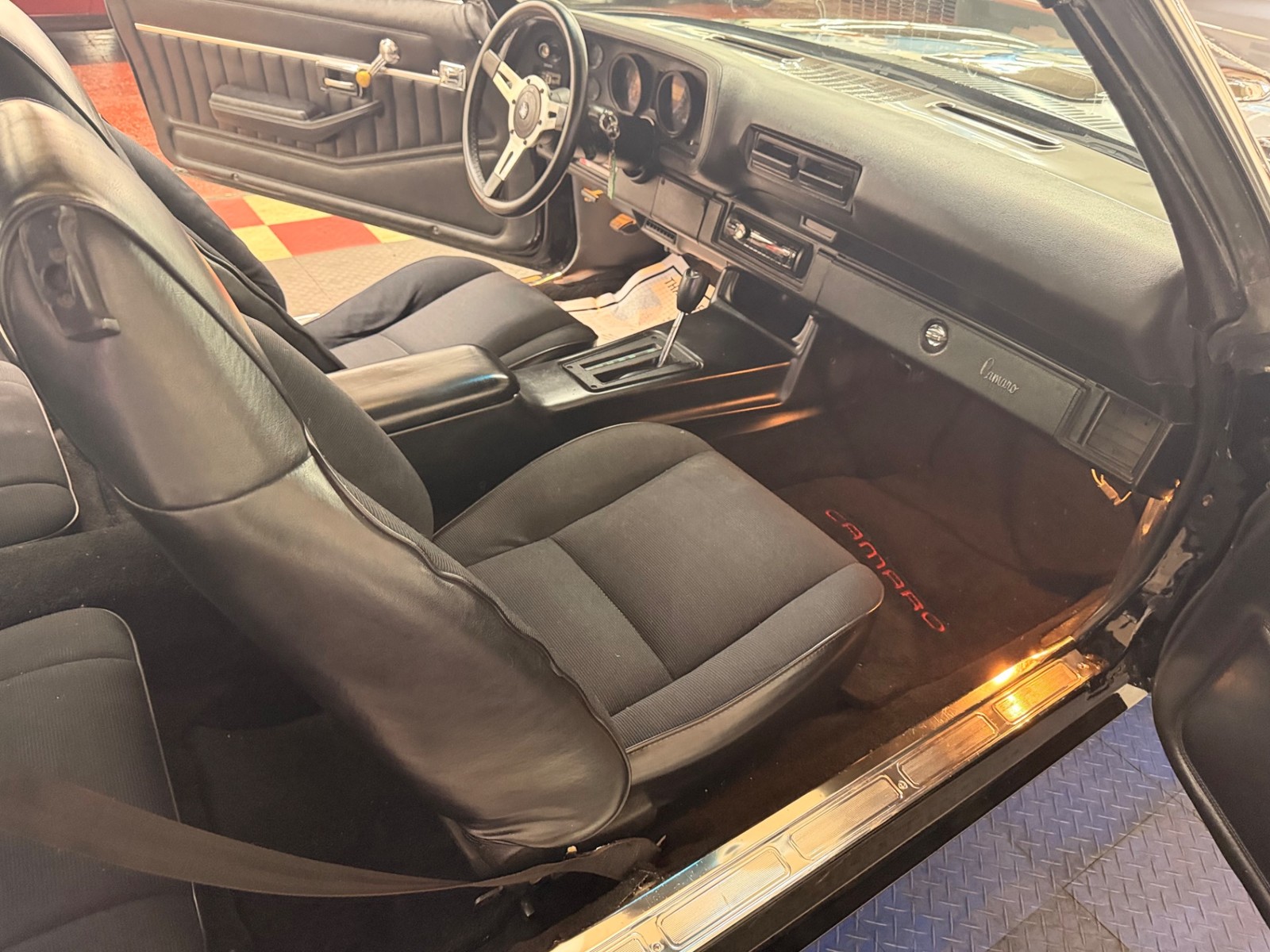 Chevrolet-Camaro-1978-39