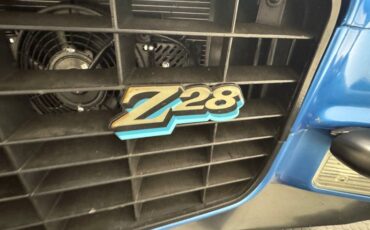 Chevrolet-Camaro-1978-Medium-Blue-Metallic-Tan-32