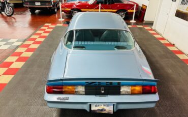 Chevrolet-Camaro-1979-2-Door-21