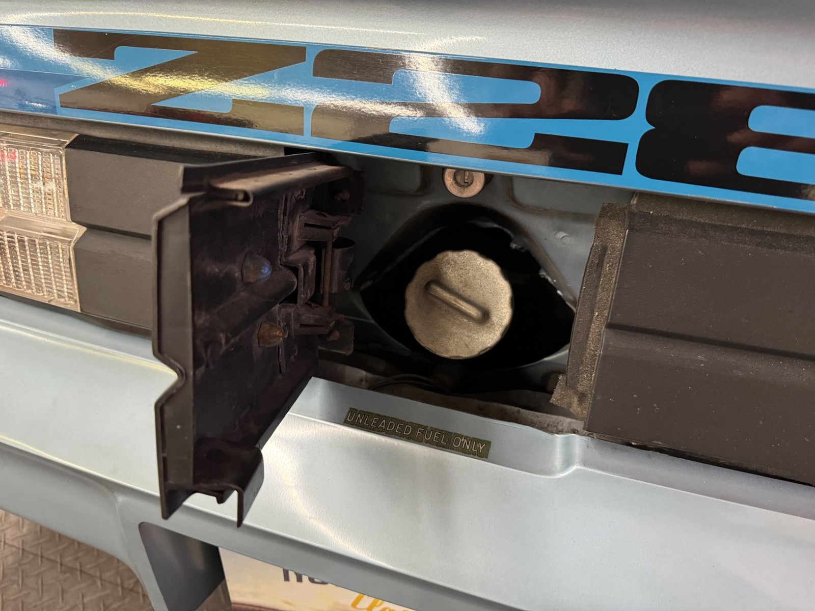 Chevrolet-Camaro-1979-2-Door-29