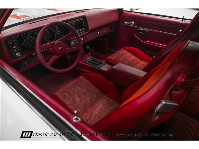 Chevrolet-Camaro-1979-2dr-Car-25