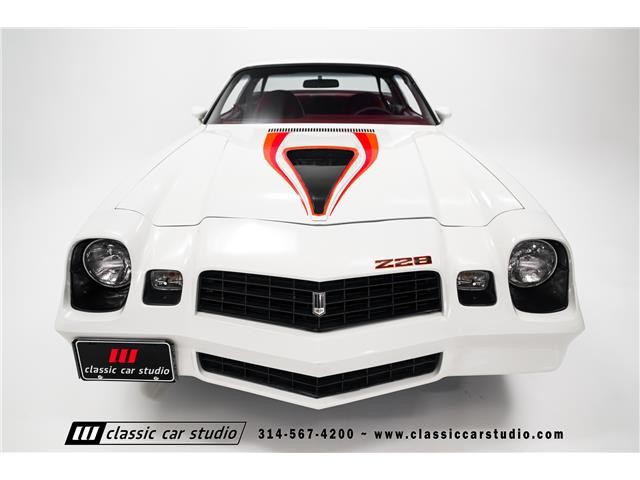 Chevrolet-Camaro-1979-2dr-Car-3