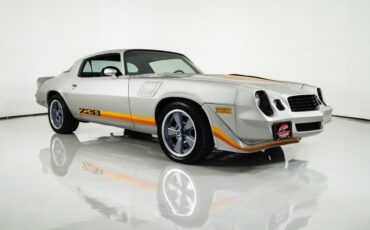 Chevrolet-Camaro-1979-Coupe-11
