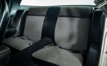 Chevrolet-Camaro-1979-Coupe-17