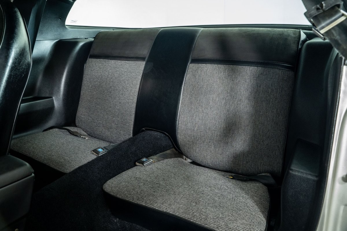 Chevrolet-Camaro-1979-Coupe-17