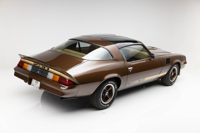 Chevrolet-Camaro-1979-Coupe-2