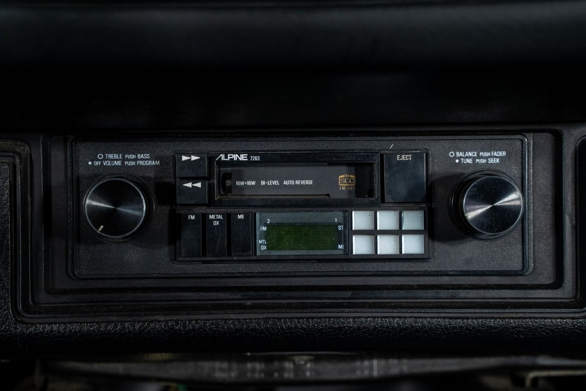 Chevrolet-Camaro-1979-Coupe-25