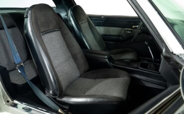 Chevrolet-Camaro-1979-Coupe-34