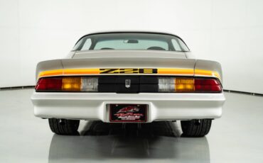 Chevrolet-Camaro-1979-Coupe-8