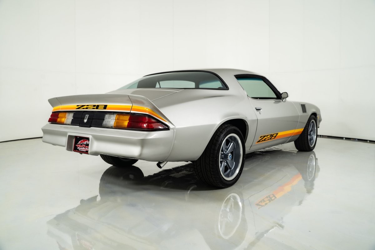 Chevrolet-Camaro-1979-Coupe-9