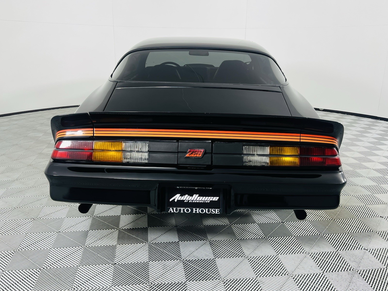 Chevrolet-Camaro-1980-Coupe-5