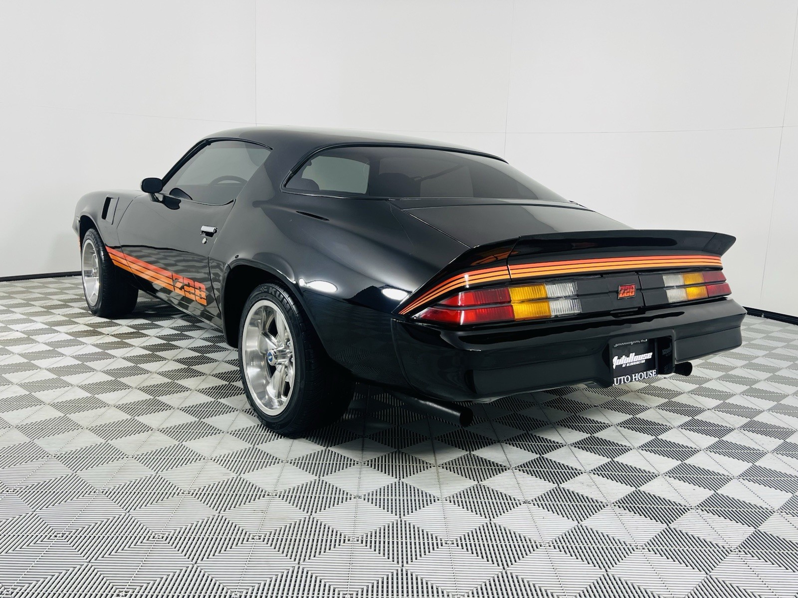 Chevrolet-Camaro-1980-Coupe-6