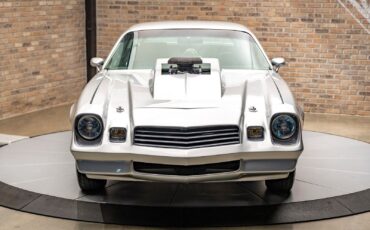 Chevrolet-Camaro-1981-Coupe-1