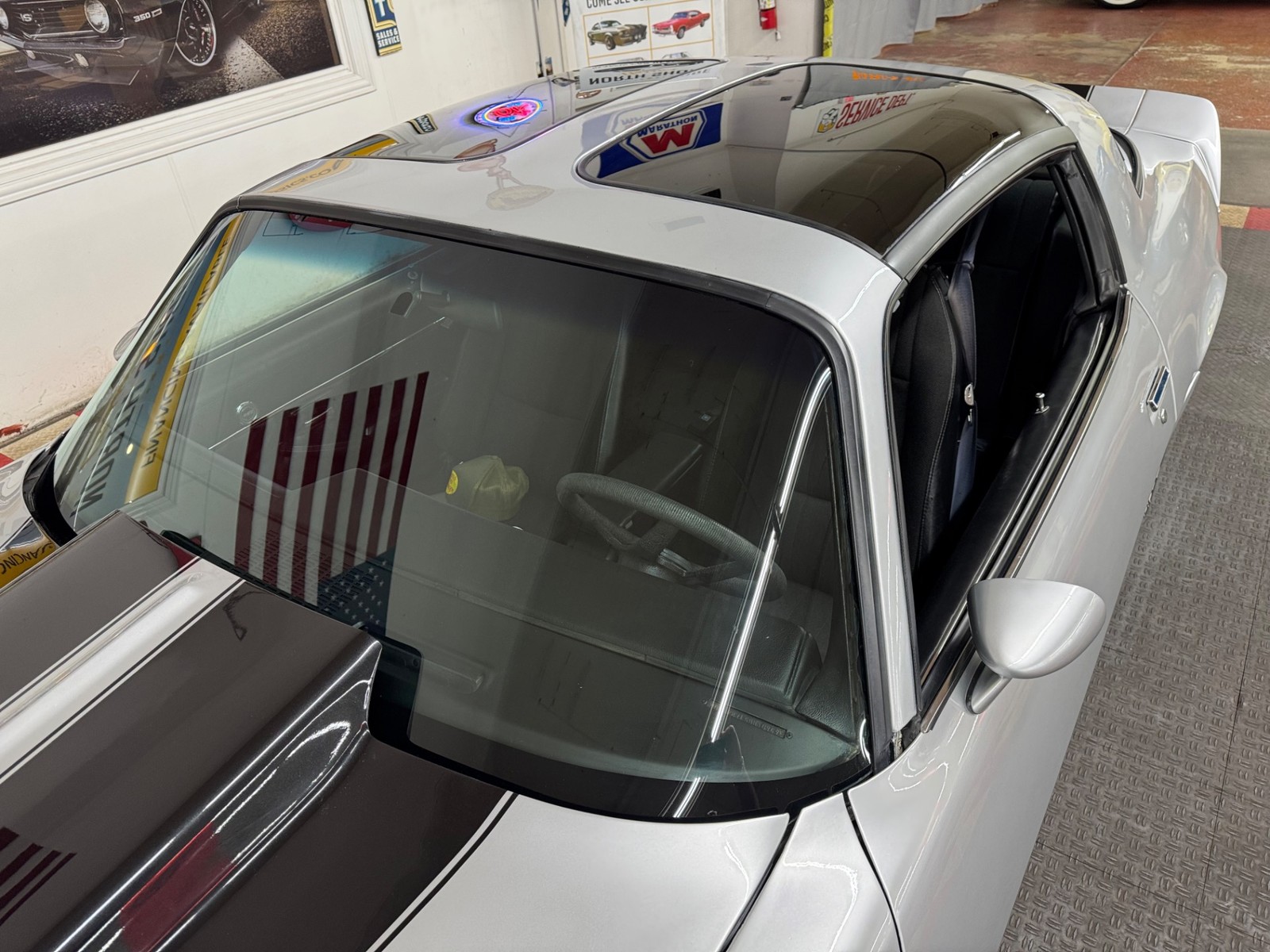 Chevrolet-Camaro-1981-Coupe-13