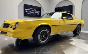 Chevrolet-Camaro-1981-Coupe-14