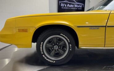 Chevrolet-Camaro-1981-Coupe-16