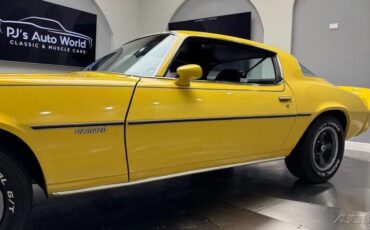 Chevrolet-Camaro-1981-Coupe-17