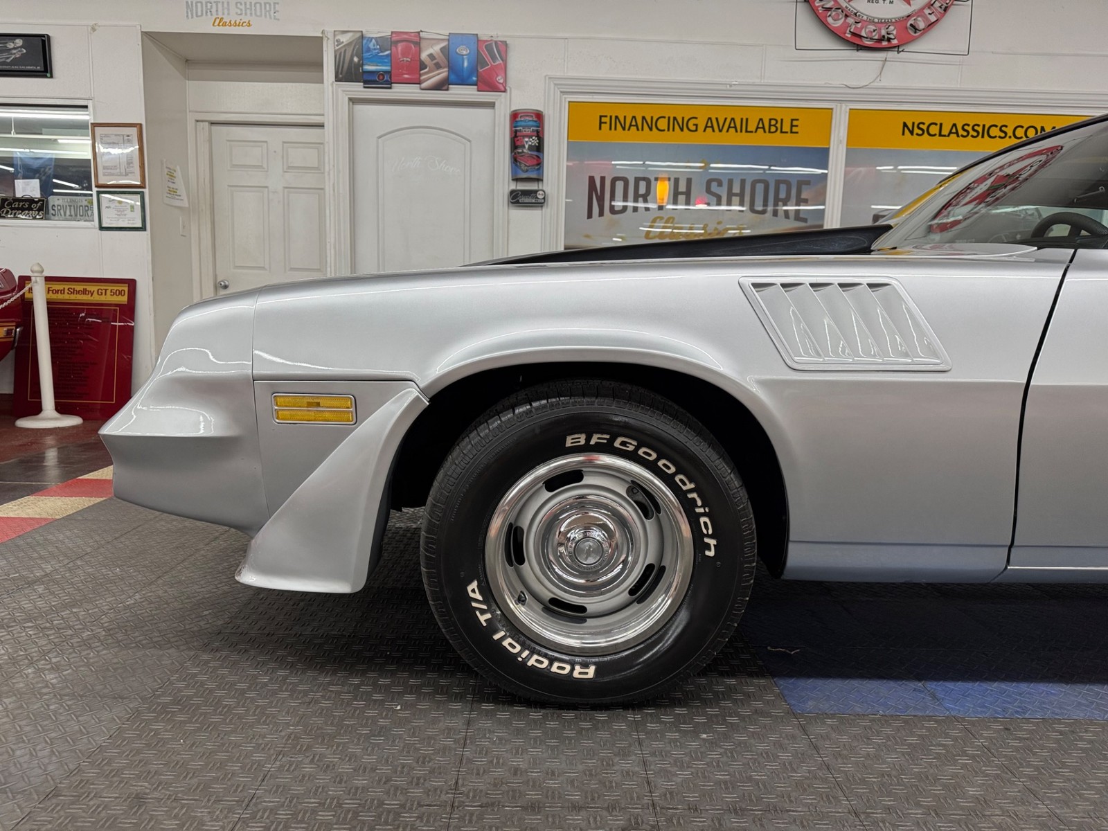 Chevrolet-Camaro-1981-Coupe-22