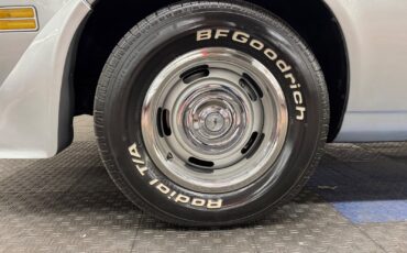 Chevrolet-Camaro-1981-Coupe-26