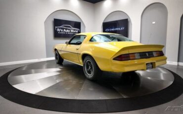 Chevrolet-Camaro-1981-Coupe-3