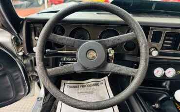 Chevrolet-Camaro-1981-Coupe-37