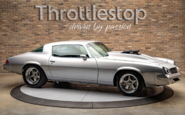 Chevrolet-Camaro-1981-Coupe-4